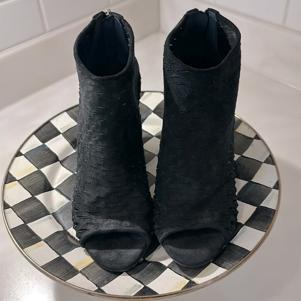 Aquatalia peep toe wedge shoe
